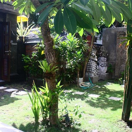 Grand Bimasena Hotel Legian  Exterior photo